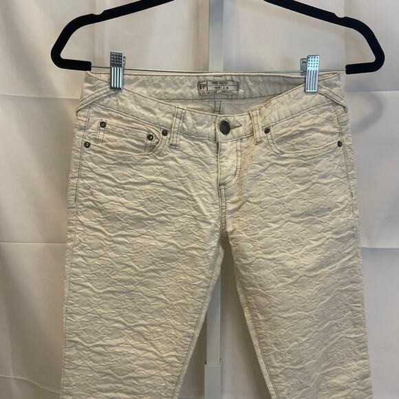 Free People Damask Embossed Jeans - Women Size 26 - Cream - Picture 2 of 6